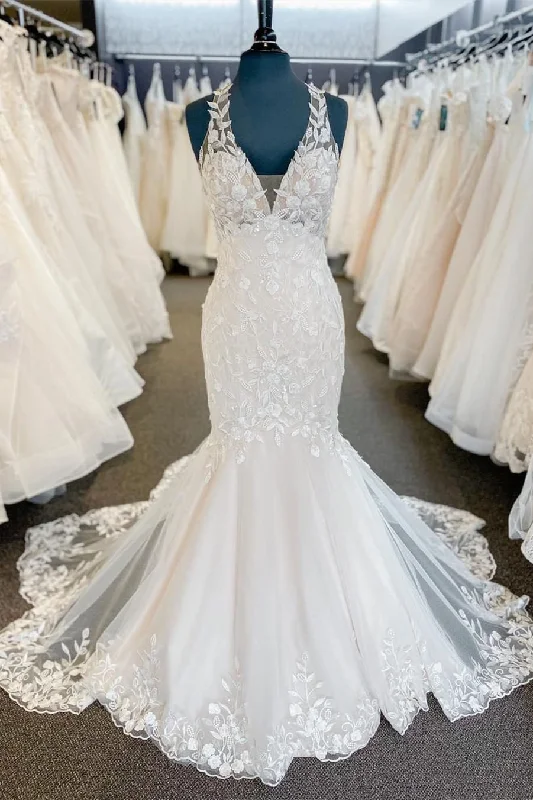 Unmissable Offer Halter Appliqued Ivory Mermaid Lace Wedding Dress