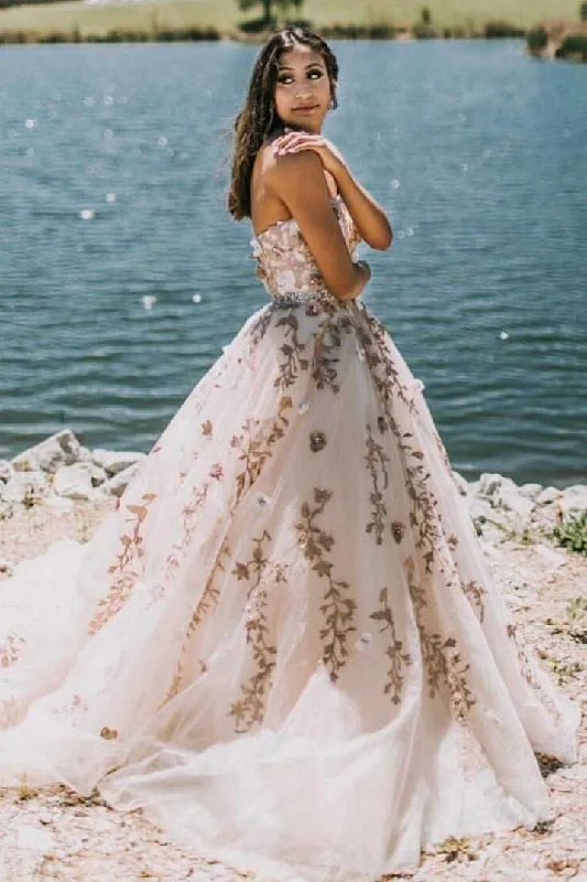 Doorbuster Deal Elegant Strapless Lace Appliques Long Prom Dress
