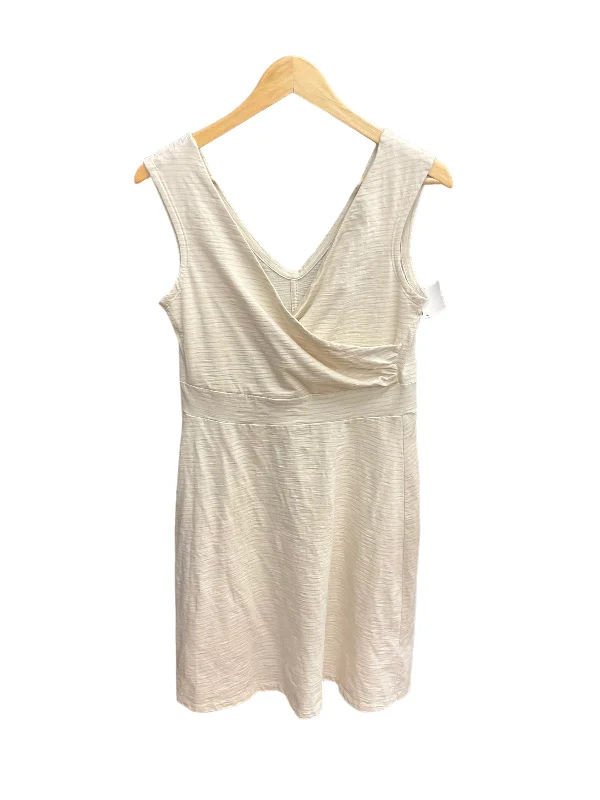Price Drop Beige Dress Casual Short Patagonia, Size M