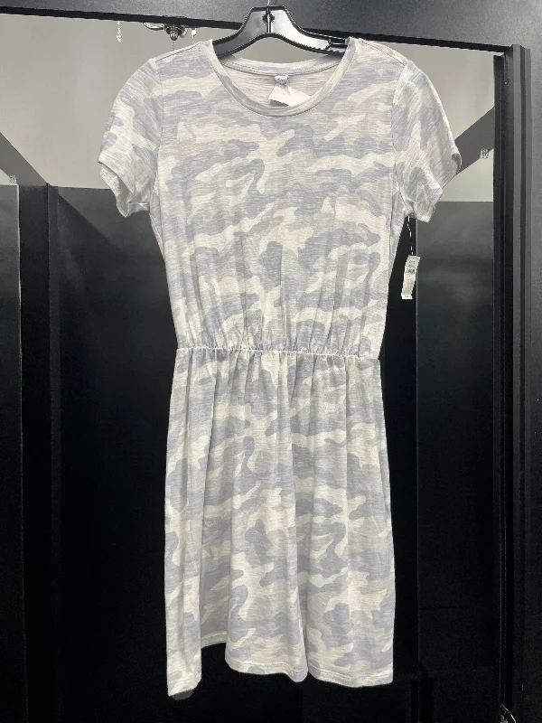 Daily Specials Camoflauge Dress Casual Short Old Navy NWT, Size S