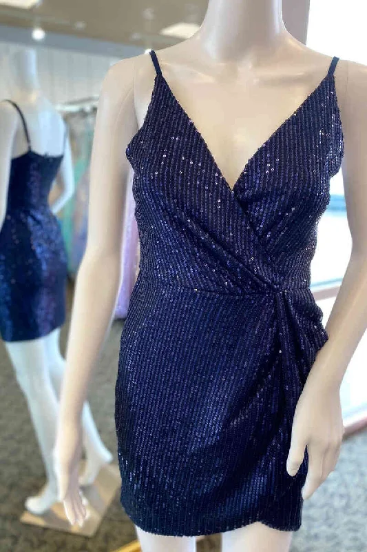 Discount Days V-Neck Navy Blue Sequined Short Homecoming Dress