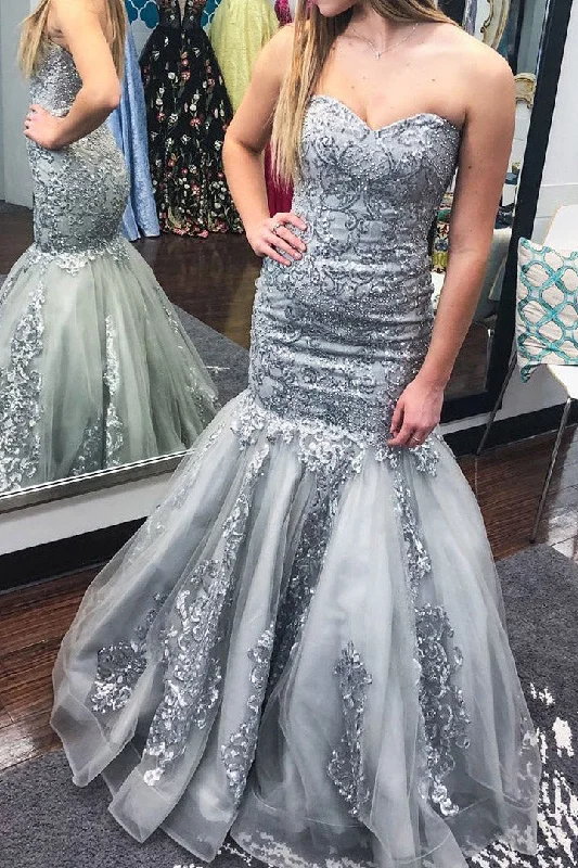 Final Markdown Plus Size Sweetheart Mermaid Silver Long Prom Dress with Appliques