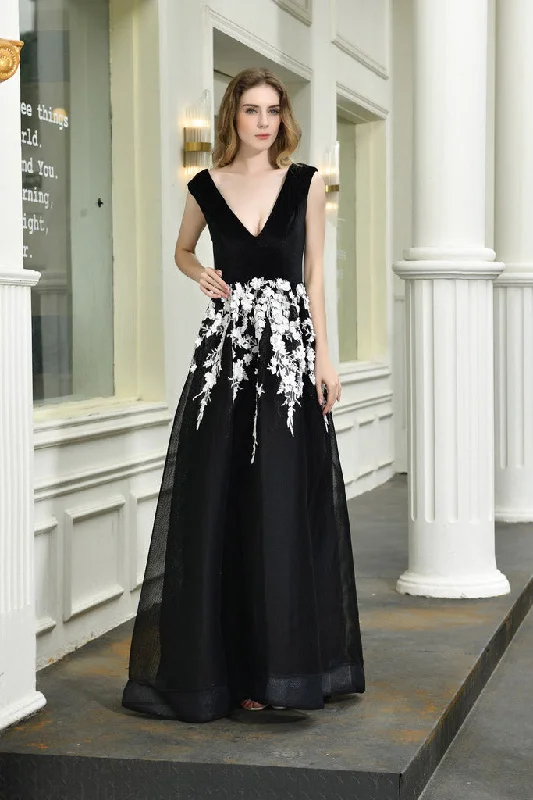 Exclusive Access Fast Shipping V Neck Black Long Prom Dress with Appliques