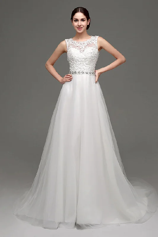 Quick Sale Long Lace Appliques A-line White Wedding Dress with Beads