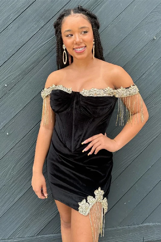 Super Sale Off the Shoulder Black Corset Beaded Velvet Short Homecoming Dress
