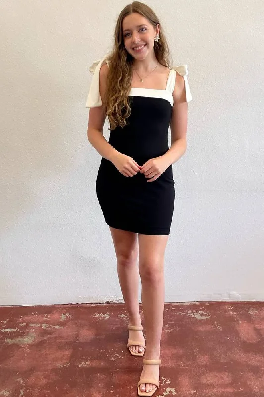 Special Promotion Tie Shoulder Black and White Mini Dress