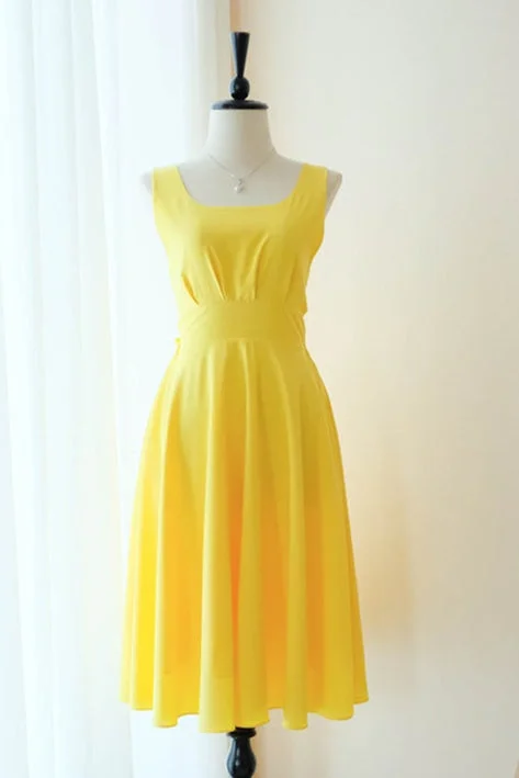 Time-Limited Offer Short V-Back A-line Square Yellow Homecoming Dress with Bowknot