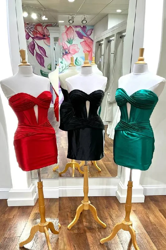 Deal of the Day Sweetheart Red Keyhole Pleated Mini Homecoming Dress