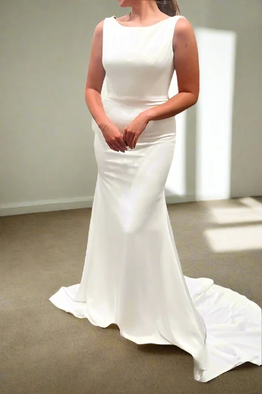 Online Exclusive Crew Neck Mermaid Wedding Dress with Ruffle Back