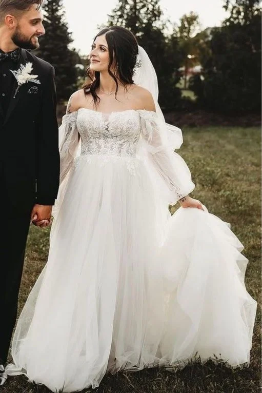 Limited Quantity Off the Shoulder Applique Wedding Dress with Long Sleeves