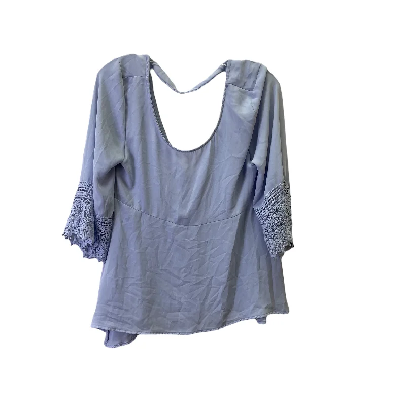 Doorbuster Deal Blue Top 3/4 Sleeve By Tobi, Size: M