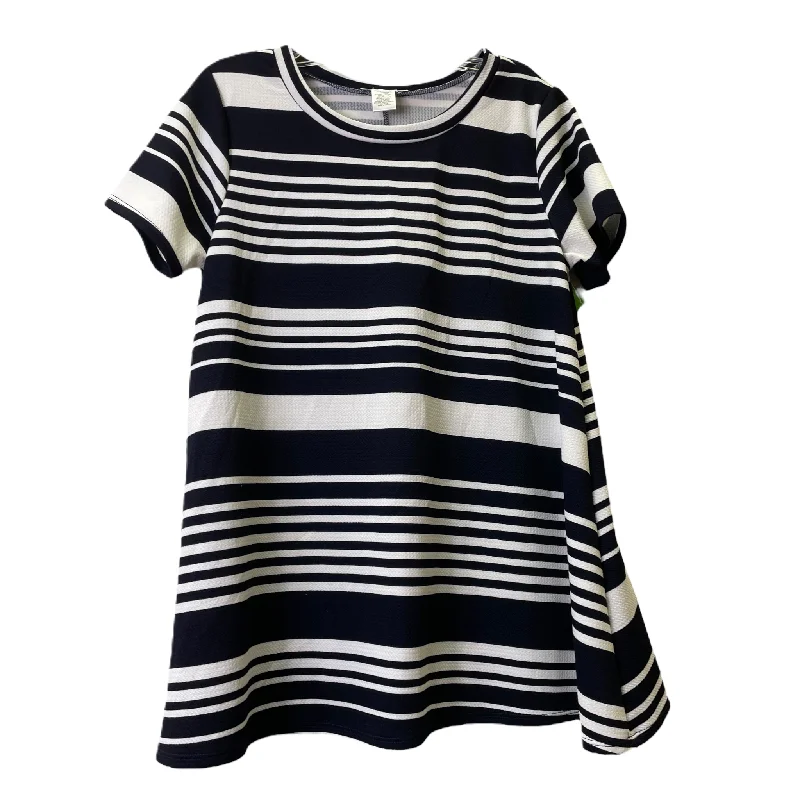 Can't Be Beat Blue & White Top Short Sleeve Basic By Honey & Lace, Size: L