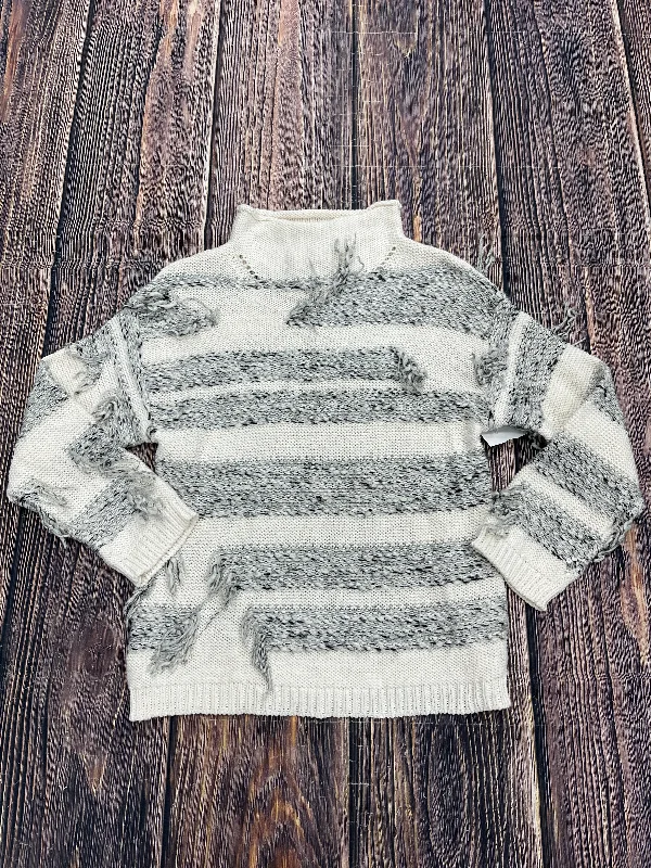 Deal Alert Sweater By Lou And Grey  Size: Xs