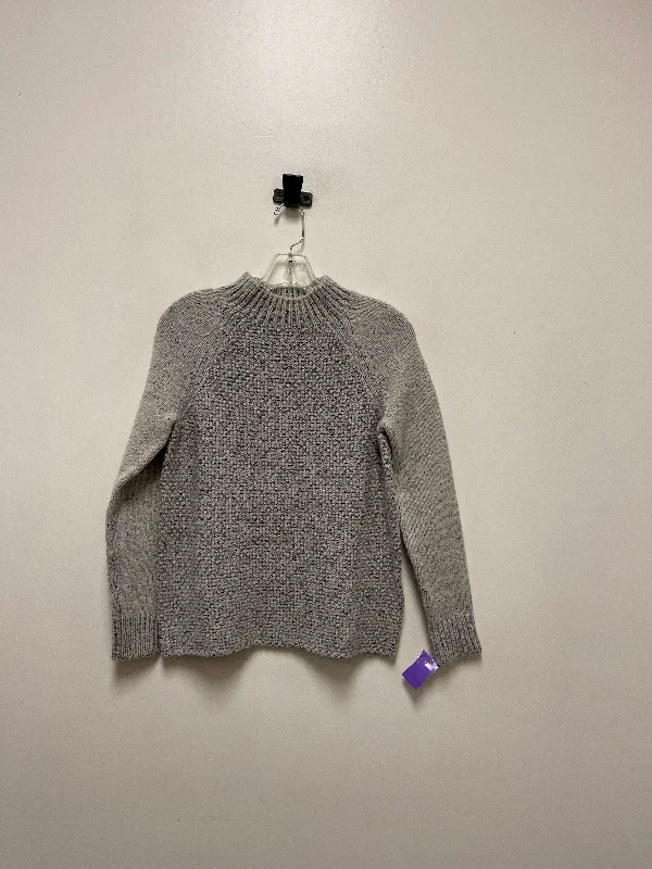Weekend Deal Sweater By Vince In Grey, Size: Xs