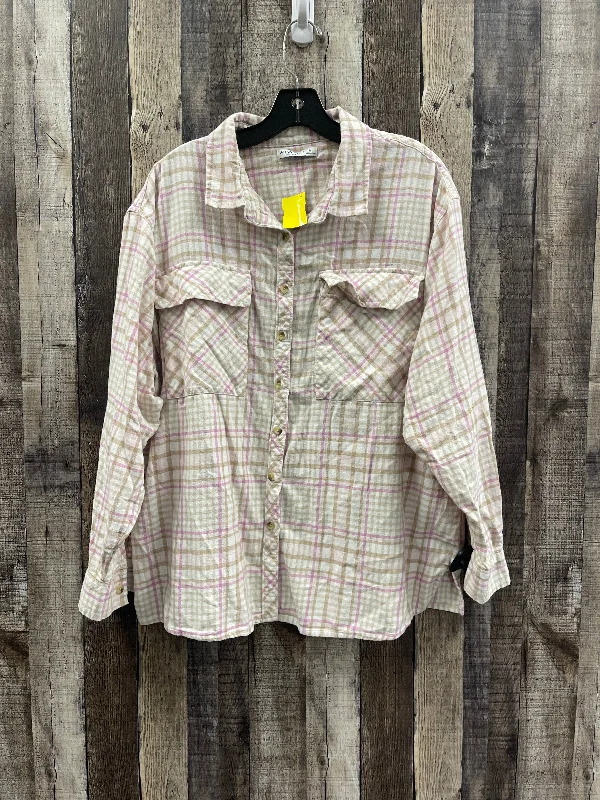 Price Rollback Top Long Sleeve By Arizona In Plaid Pattern, Size: L