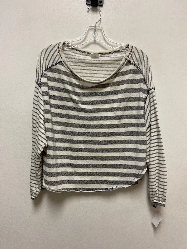 Epic Deals Top Long Sleeve By By Together In Grey, Size: M