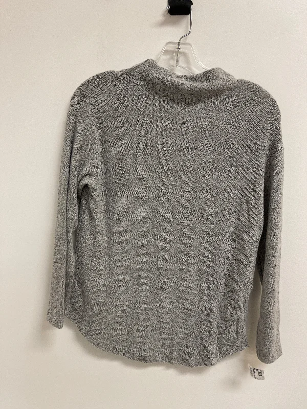 Stock Up and Save Top Long Sleeve By Old Navy In Grey, Size: S