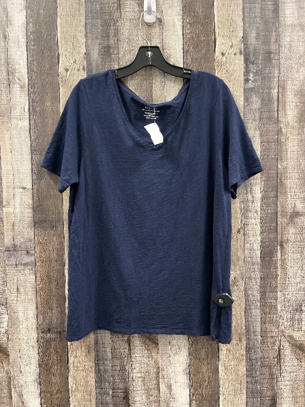 Stock Clearance Top Short Sleeve Basic By Chicos In Navy, Size: L