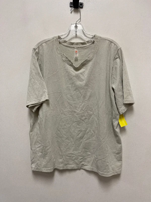 Limited Time Offer Top Short Sleeve Basic By Mono B In Grey, Size: 2x