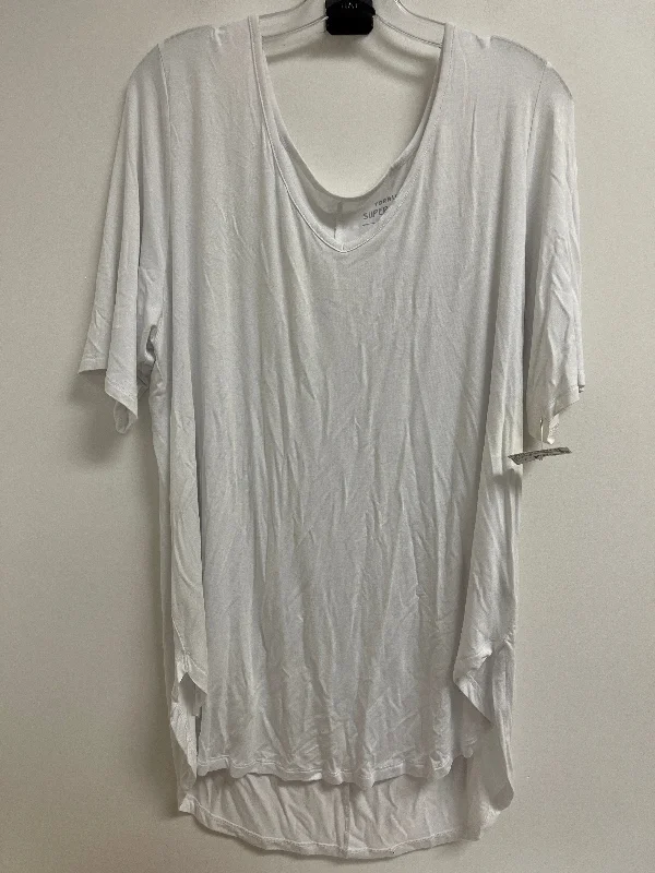 Exclusive Online Offer Top Short Sleeve Basic By Torrid In White, Size: 3x