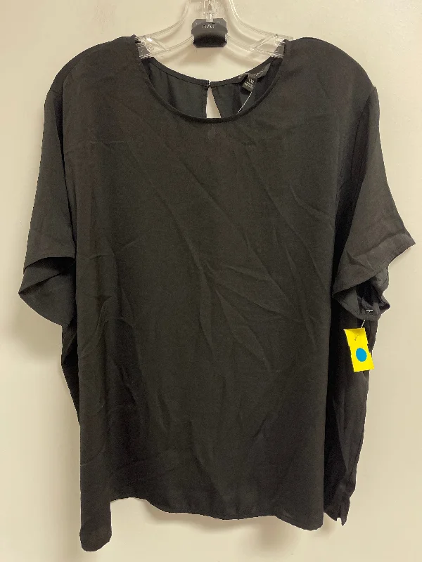 Inventory Reduction Top Short Sleeve By Banana Republic In Black, Size: 2x