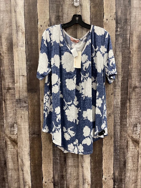 Price Break Top Short Sleeve By Cme In Blue & White, Size: 3x