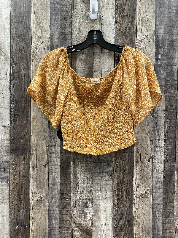 Shop and Save Top Short Sleeve By Cme In Brown, Size: Xl