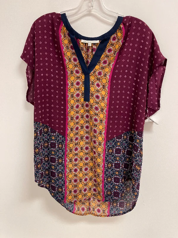 Special Buy Top Short Sleeve By Daniel Rainn In Red & Tan, Size: M