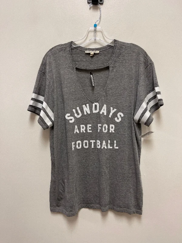 Steals and Deals Top Short Sleeve By Express In Grey, Size: L