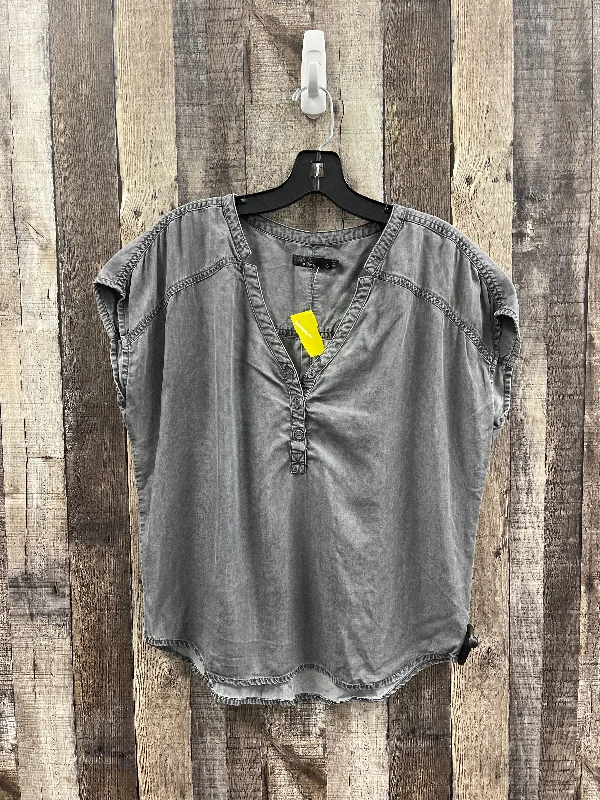 Exclusive Offers Top Short Sleeve By Prana In Grey, Size: S