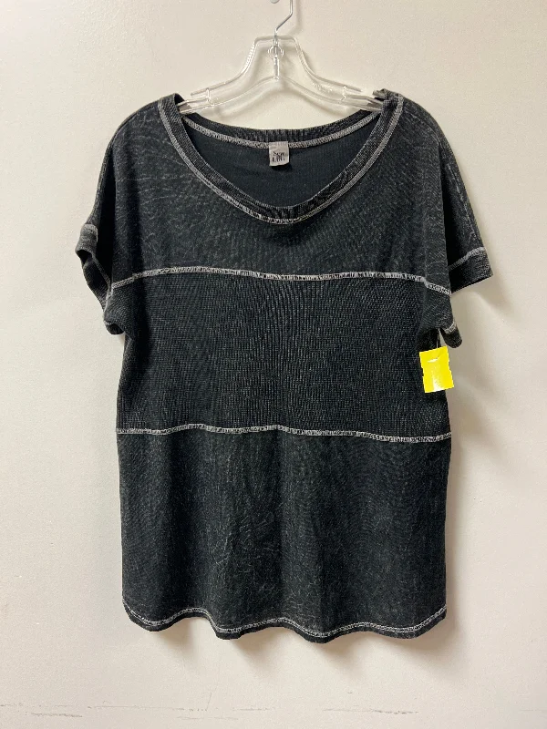 Price Drop Top Short Sleeve By Sew In Love In Grey, Size: M