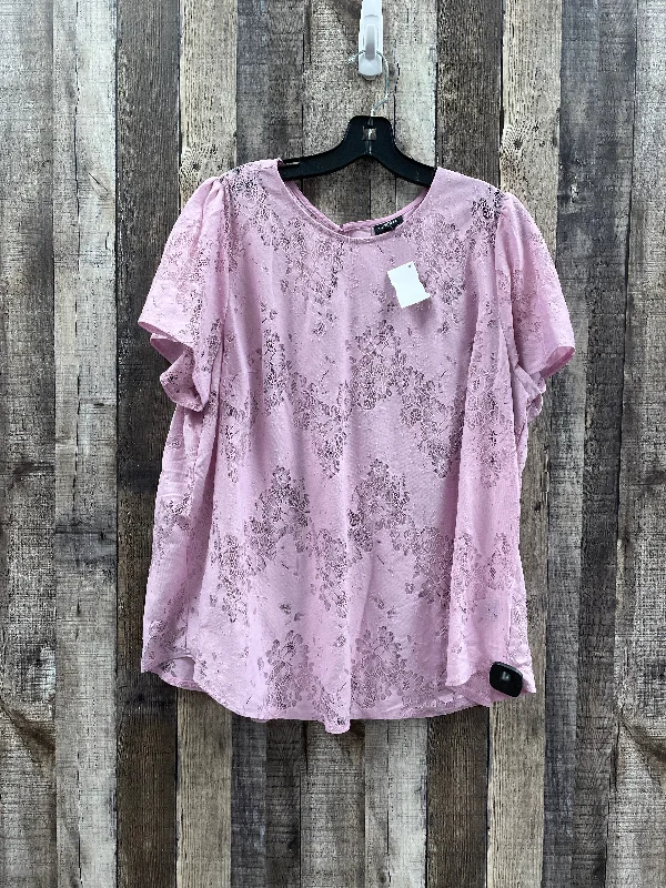 Unmissable Offer Top Short Sleeve By Torrid In Pink, Size: 2x