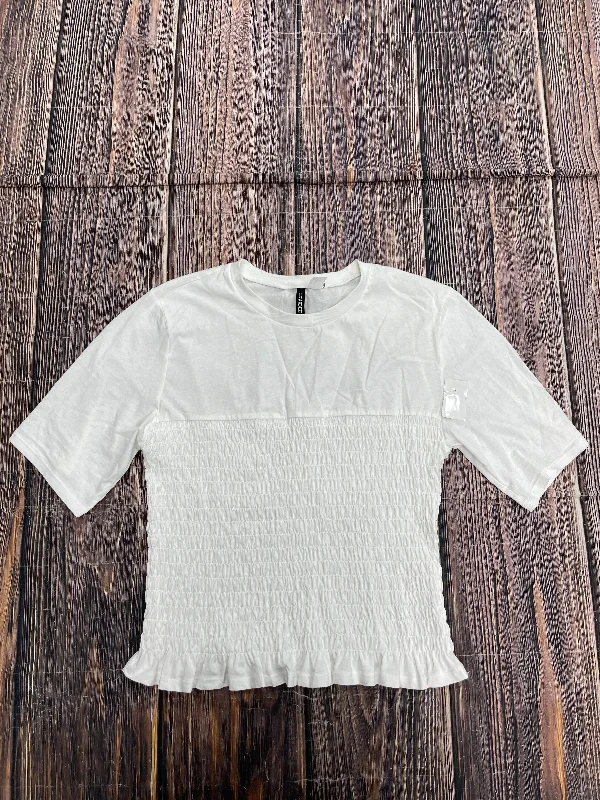 Best Bargains White Top Short Sleeve Divided, Size Xl