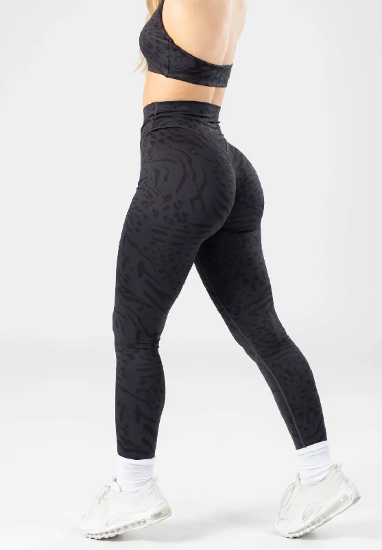 Blowout Deals Reluna Crossover Sculptseam™ Legging Panther