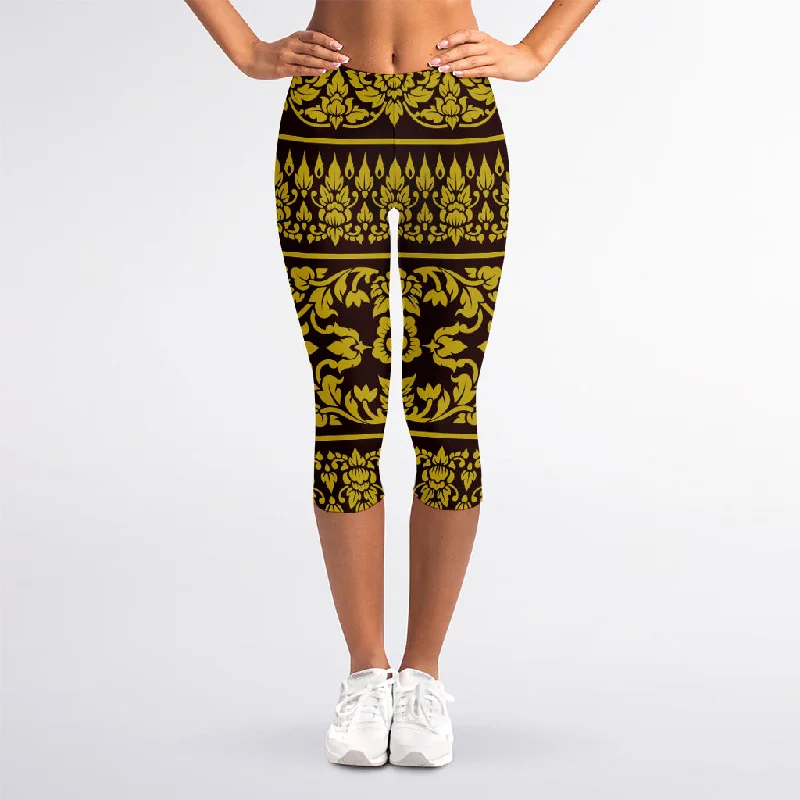 Take Advantage Traditional Thai Flower Pattern Print Women's Capri Leggings