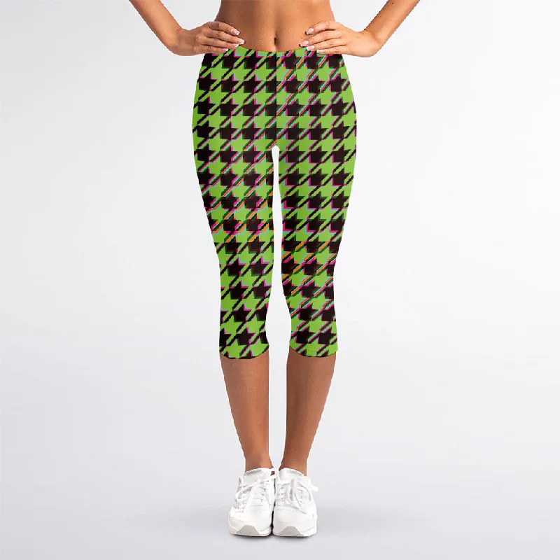Daily Specials Trippy green Houndstooth Pattern Print Women's Capri Leggings
