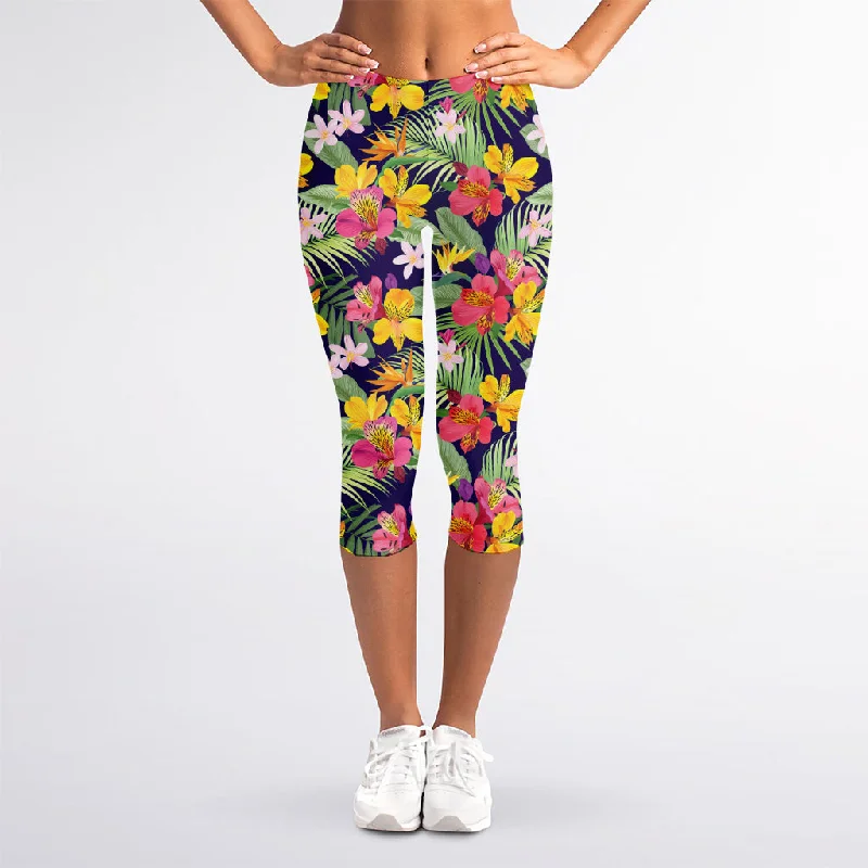 Take Advantage Tropical Alstroemeria Pattern Print Women's Capri Leggings