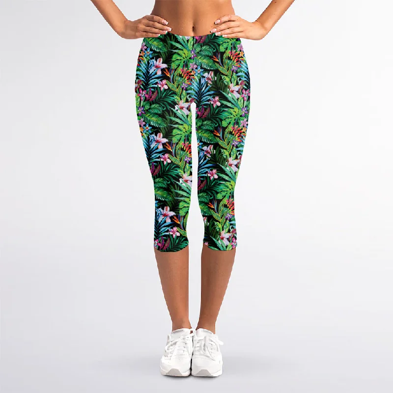 Discount Extravaganza Tropical Palm And Hibiscus Print Women's Capri Leggings