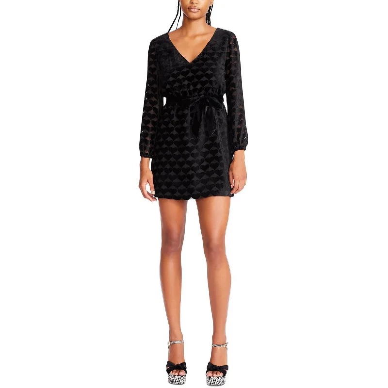 Today’s Deal Betsey Johnson Womens Velvet Burnout Mini Dress
