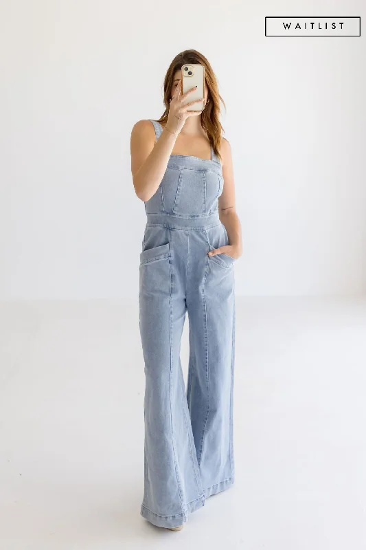 Act Now Waitlist 1/5 ♥ Joey Sleeveless Wide Leg Denim Jumpsuit Light Wash