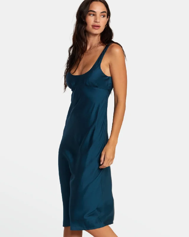 Year-End Clearance Say So Midi Dress - Pond